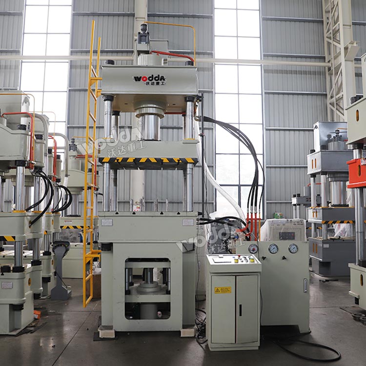 200噸三梁四柱液壓機 200噸三梁四柱液壓機