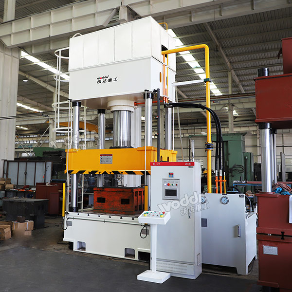 315噸四柱三梁液壓機 315噸四柱三梁液壓機