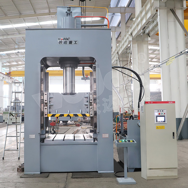 250噸框架式拉伸液壓機(圖1).jpg 250噸框架式拉伸液壓機(圖1).jpg