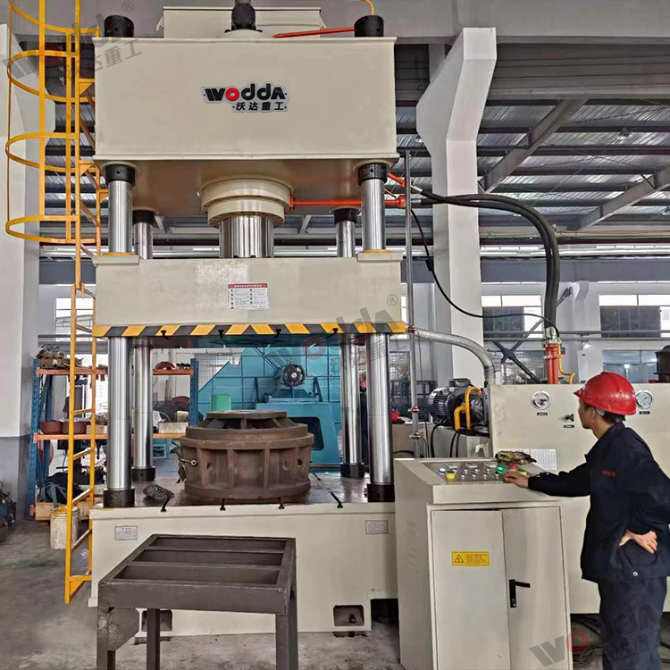 315噸汽車輪轂拉伸液壓機 315噸汽車輪轂拉伸液壓機