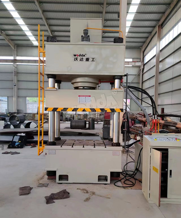 400噸不銹鋼水箱拉伸液壓機 400噸不銹鋼水箱拉伸液壓機