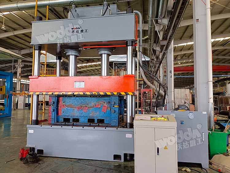 315噸汽車內飾熱壓成型液壓機 315噸汽車內飾熱壓成型液壓機