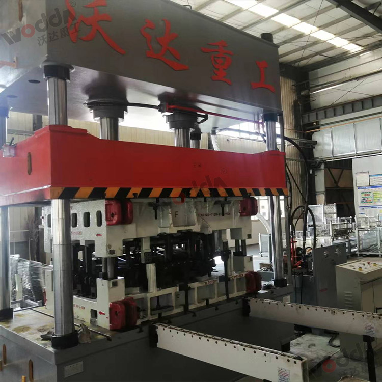 200噸汽車內飾件液壓機 200噸汽車內飾件液壓機