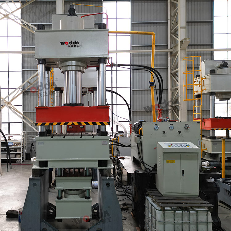 500噸四柱液壓機(jī)帶液壓墊 500噸四柱液壓機(jī)帶液壓墊