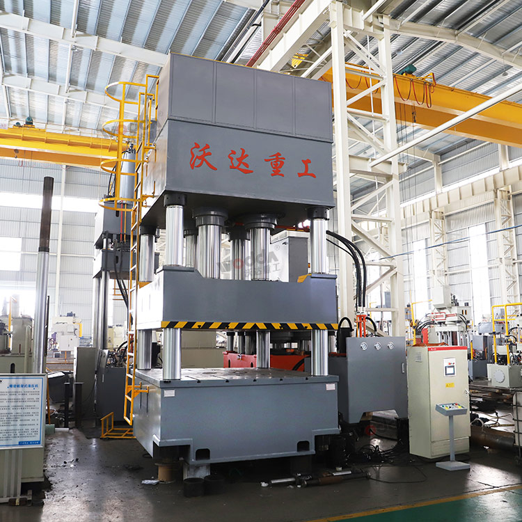 1000噸三梁四柱液壓機(多缸) 1000噸三梁四柱液壓機(多缸)