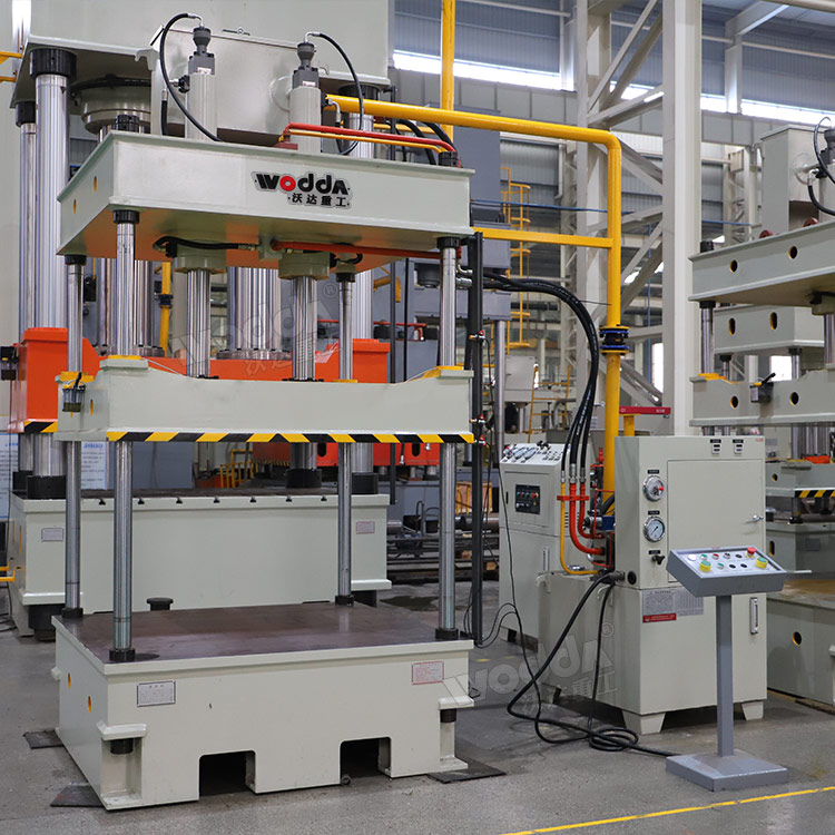 40噸雙缸四柱液壓機(jī) 40噸雙缸四柱液壓機(jī)