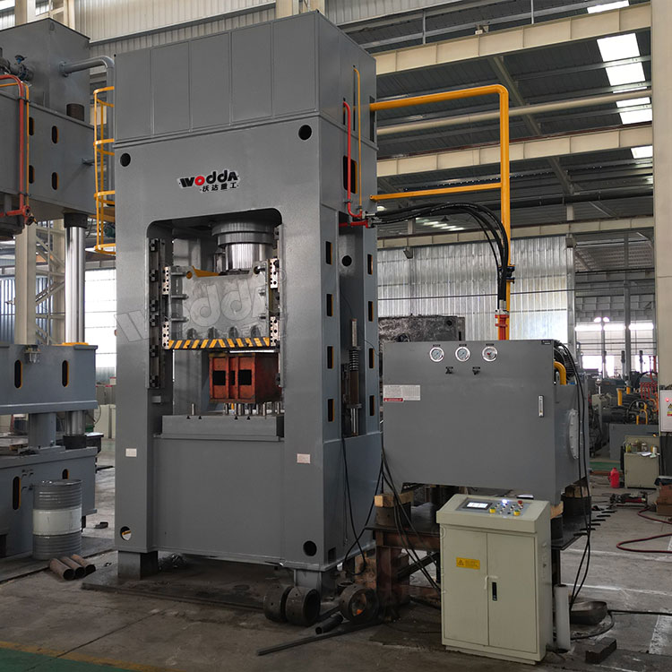 630噸框架式液壓機 630噸框架式液壓機