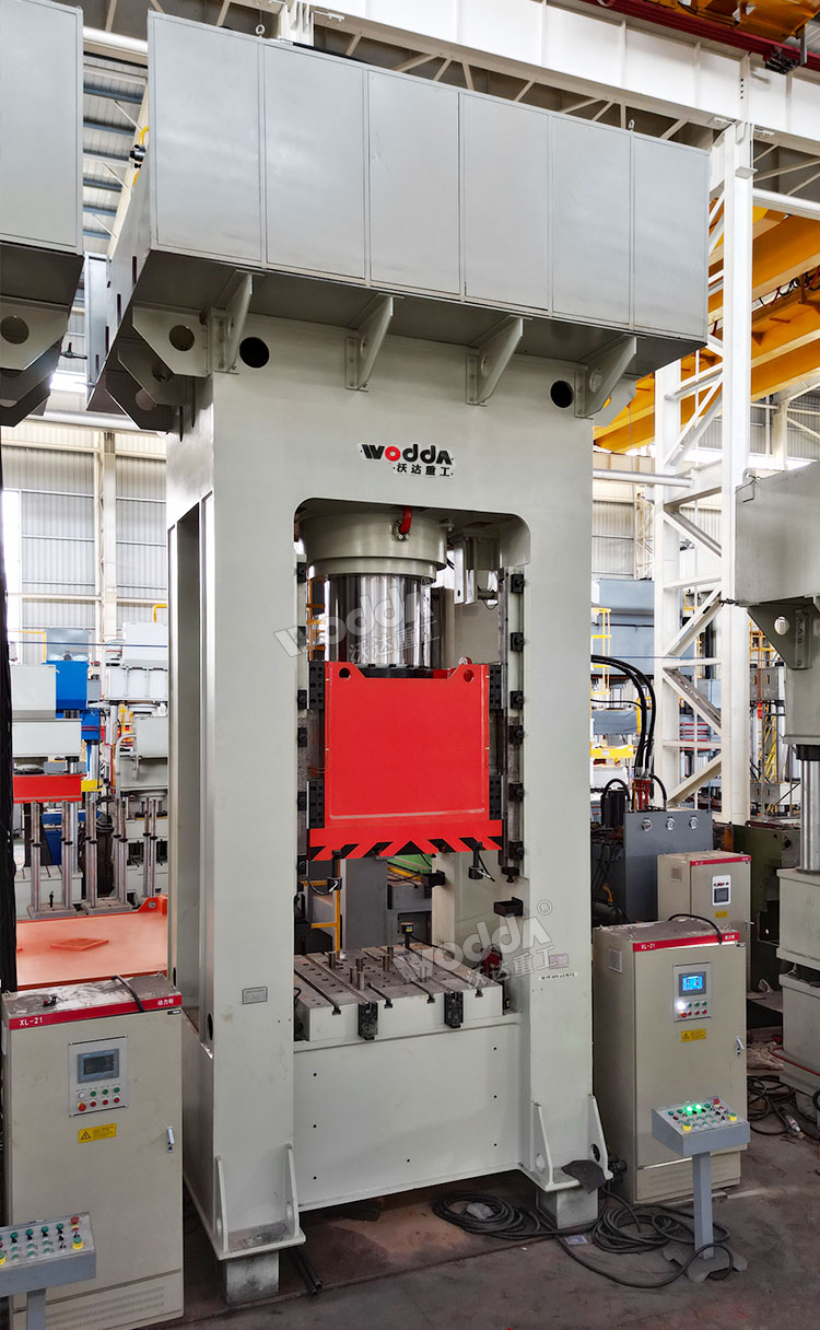 1000噸框架式油壓機 1000噸框架式油壓機