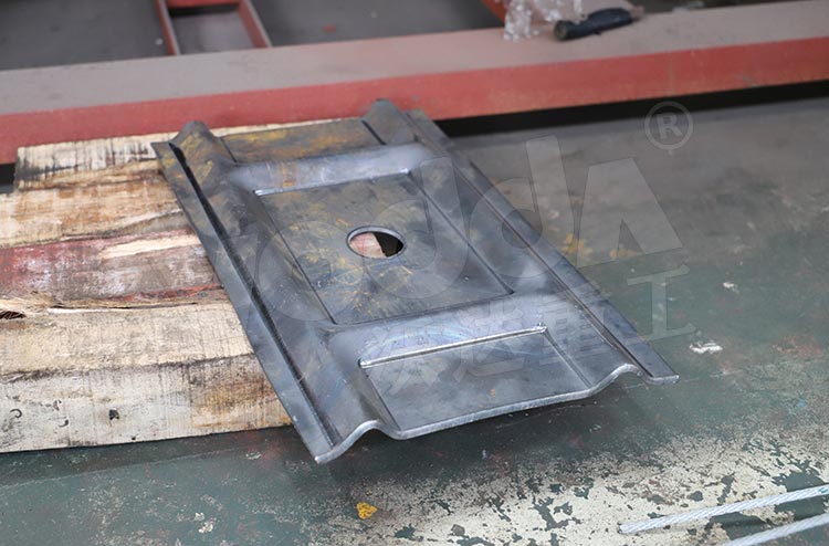 W鋼帶護(hù)板 W鋼帶護(hù)板