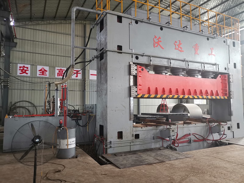 金屬波紋板成型液壓機(jī) 金屬波紋板成型液壓機(jī)