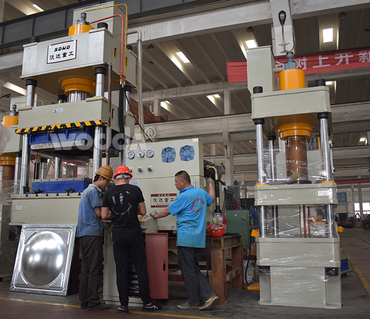 不銹鋼水箱四柱拉伸液壓機 不銹鋼水箱四柱拉伸液壓機